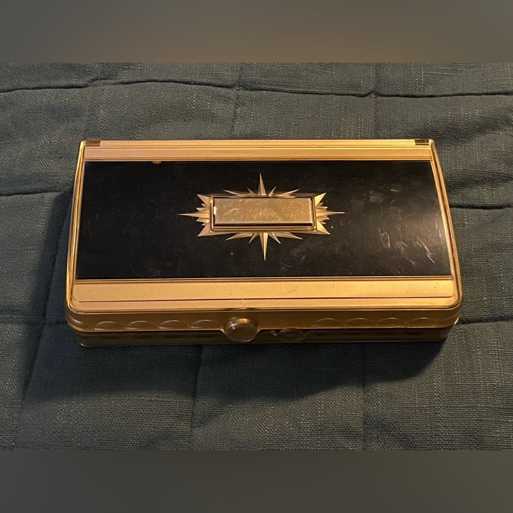 Vintage Black and Gold Decorative Compact Case